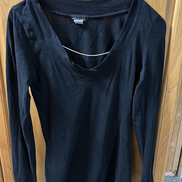 Black Long Sleeve - Picture 2 of 5